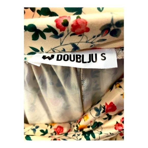 Doublju Maxi Floral Strapless Dress Side Pockets and Ruching Polyester Sz Small - Picture 4 of 8